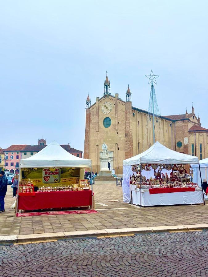 몬타냐냐 Ca' Del Sole - Attico Panoramico In Centro Storico 아파트 외부 사진